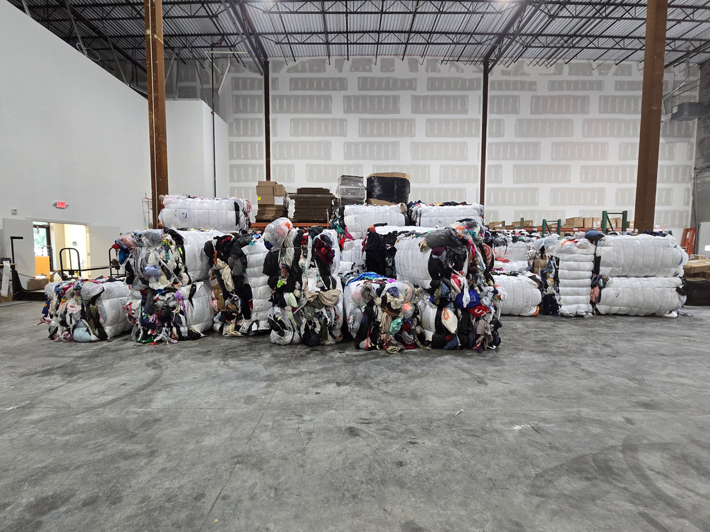 1,000 Lbs Raw Unsorted Clothing Bale
